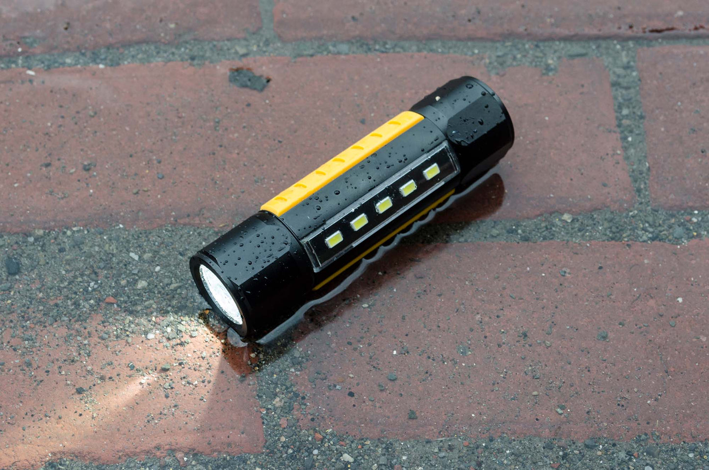 LINTERNA CATERPILLAR CT3410